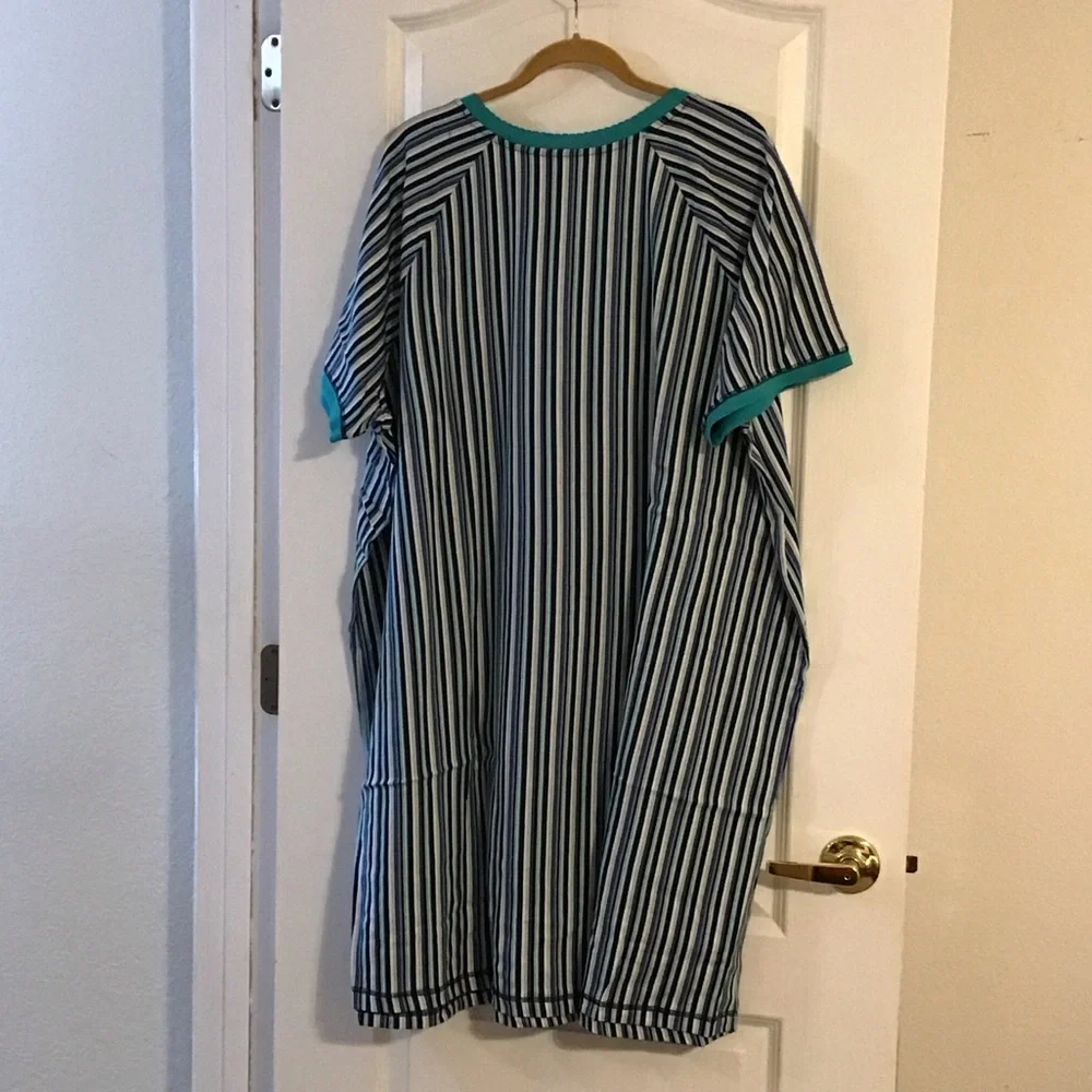 Dreams & Company Striped Blue and White Nightgown 3X